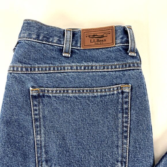 Mens L.L. Bean Classic Fit Straight Denim Jeans Size 38x30 Blue 100% Cotton - Picture 2 of 7
